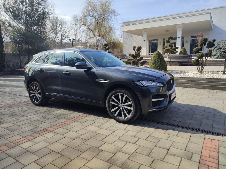 Vand Jaguar F-Pace , R-line