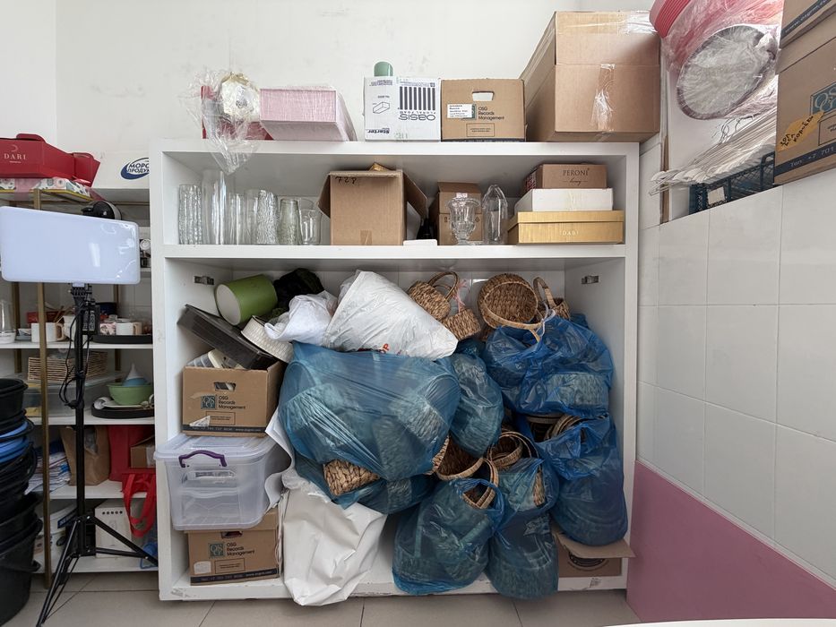 Отдам стеллаж бесплатно