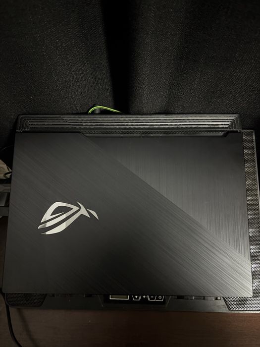 Laptop Gaming Asus Rog Strix G15 G512LV