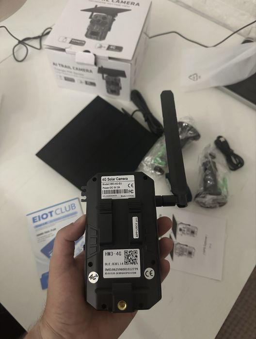 Camera video 4G cu SIM si GPS supraveghere padure panou solar vanatoare