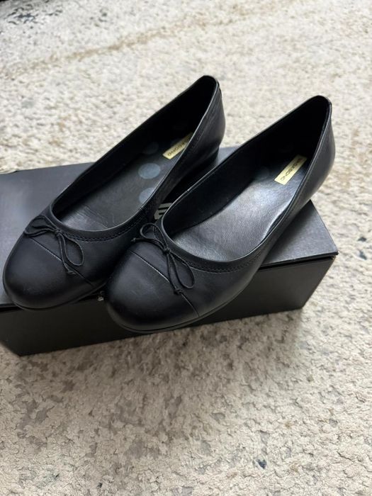 Продам туфли (балетки)