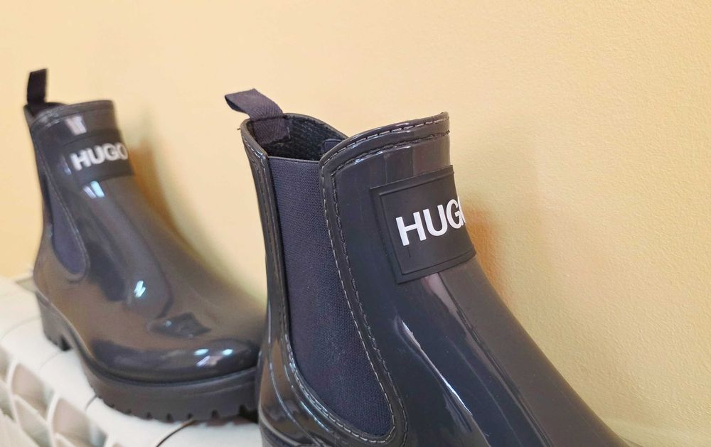 нови гумени боти HUGO