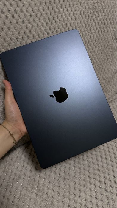 MacBook Air, Space Black, M4, 13