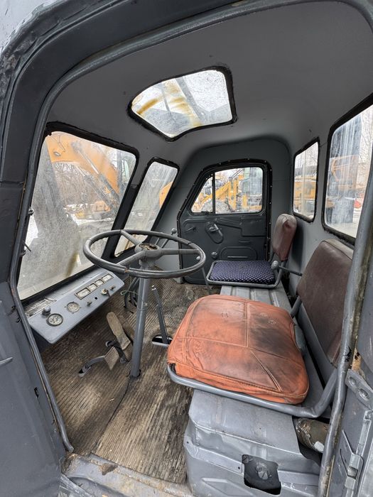 Вилочный погрузчик кара