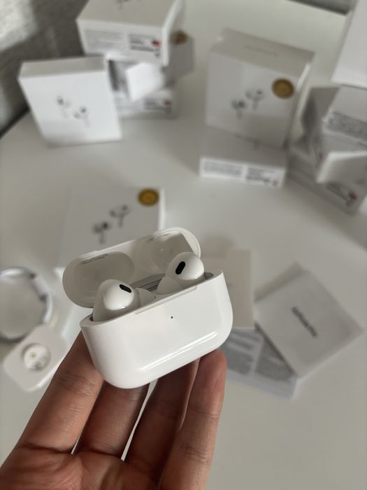 Новые Air pods Pro с гарантей!