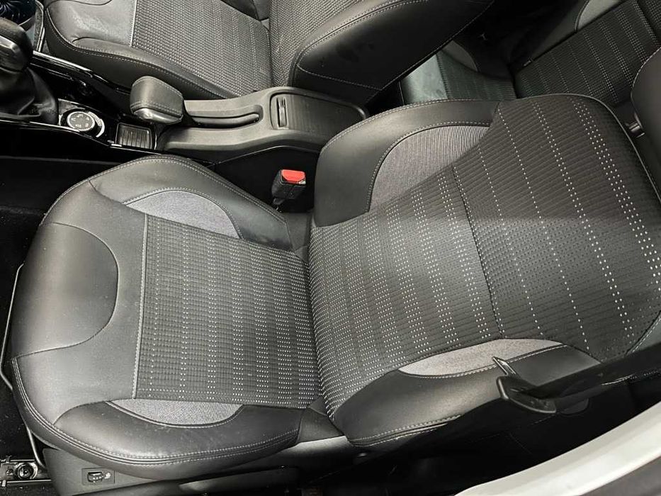 Peugeot Пежо 208 2008 кожен салон навигация 1.5 HDI YH01 DV5RD ЧАСТИ