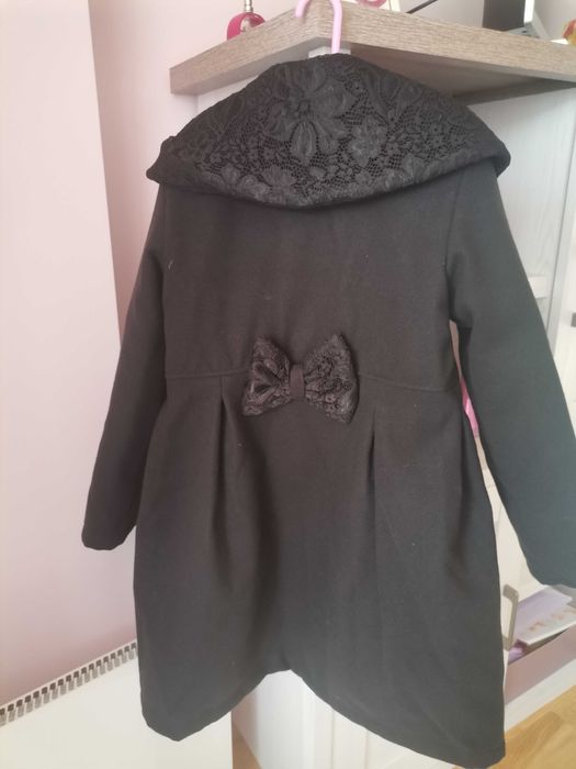 Елегантно палто за момиче