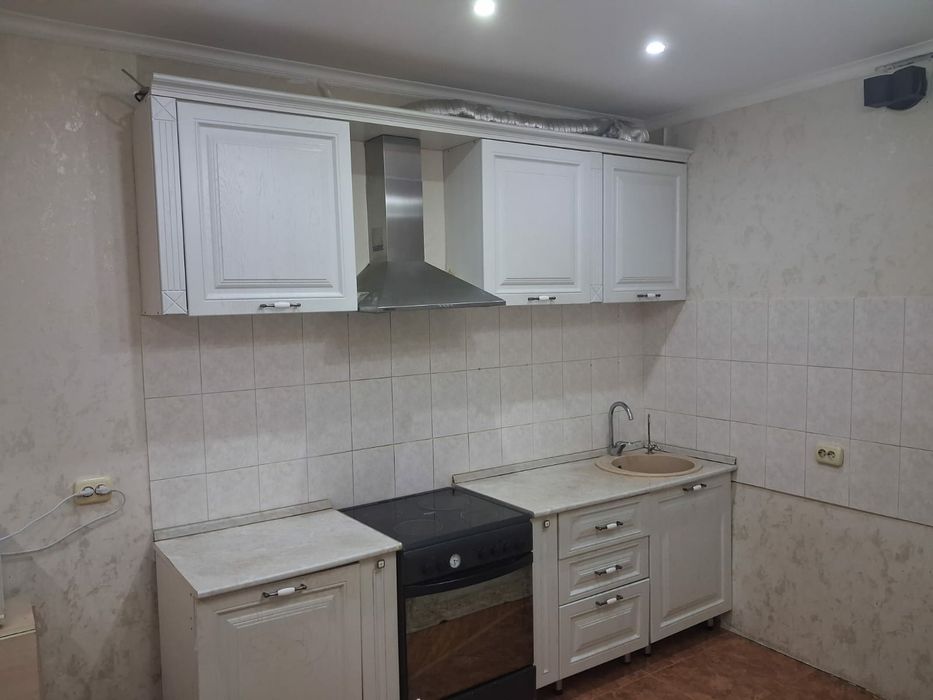 Продам Кухонный гарнитур