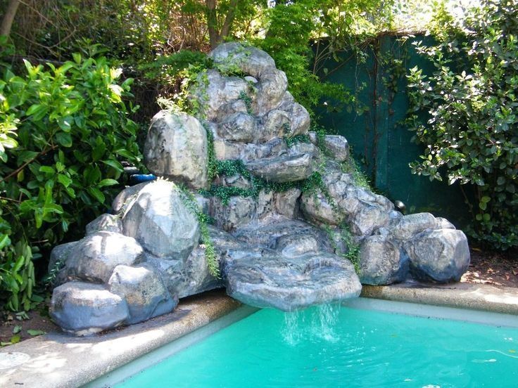 Водопад из искусственного камня