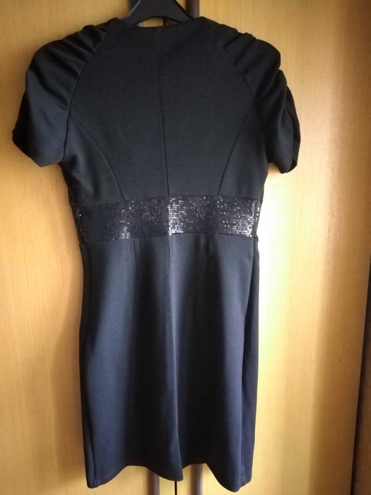Малки черни парти рокли размер M