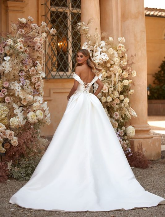 Булчинска рокля Milla Nova Luciana от две части