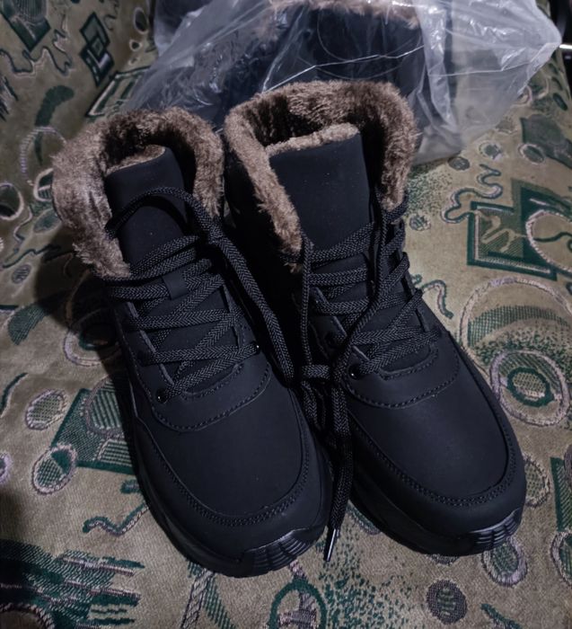 Зимние ботинки  43,5 размер