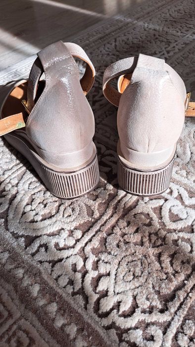 Sandale stare foarte buna