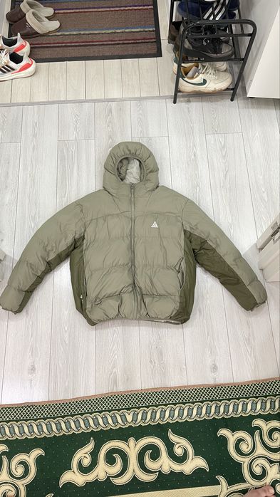 пуховик nike acg