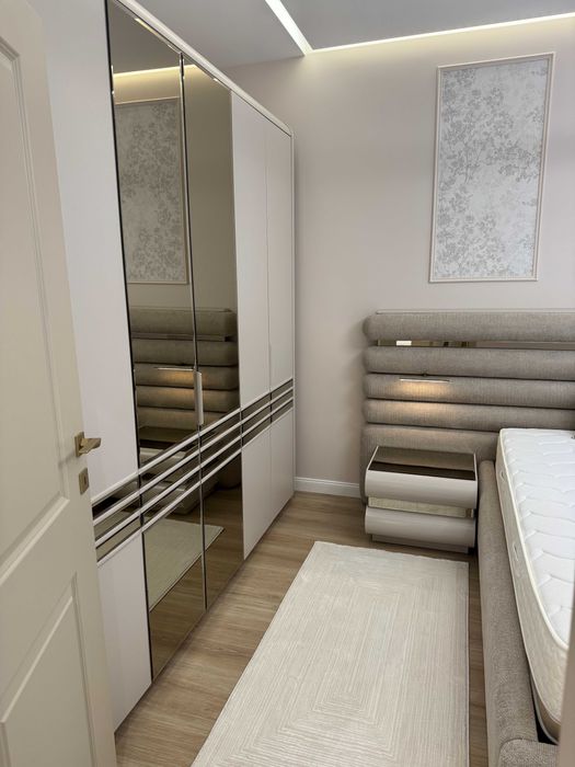 Дава се под наем Двустаен апартамент в София, Зона Б-5 - 88 кв.м за 280000 € - Снимка #6