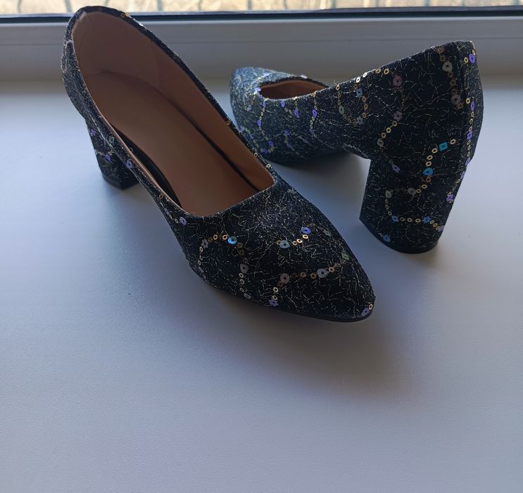 Продам туфли женские 42р.