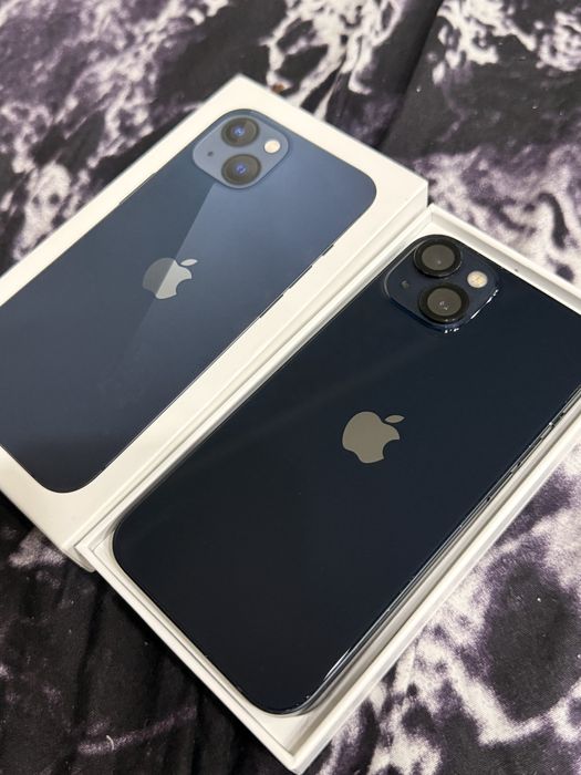 Продам Iphone 13