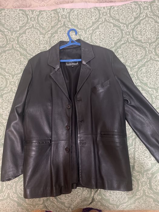 Кожанный пиджвк в отличном состоянии