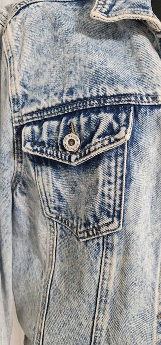 Женская джинсовая куртка