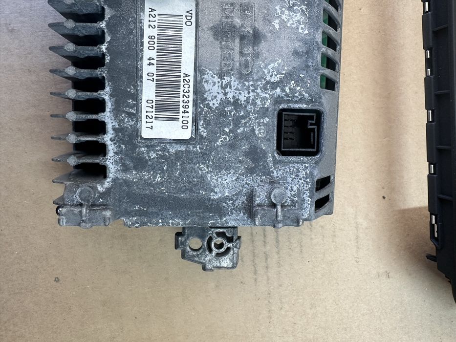 Display pentru NAVIGATIE MARE cu ornament  Mercedes W212