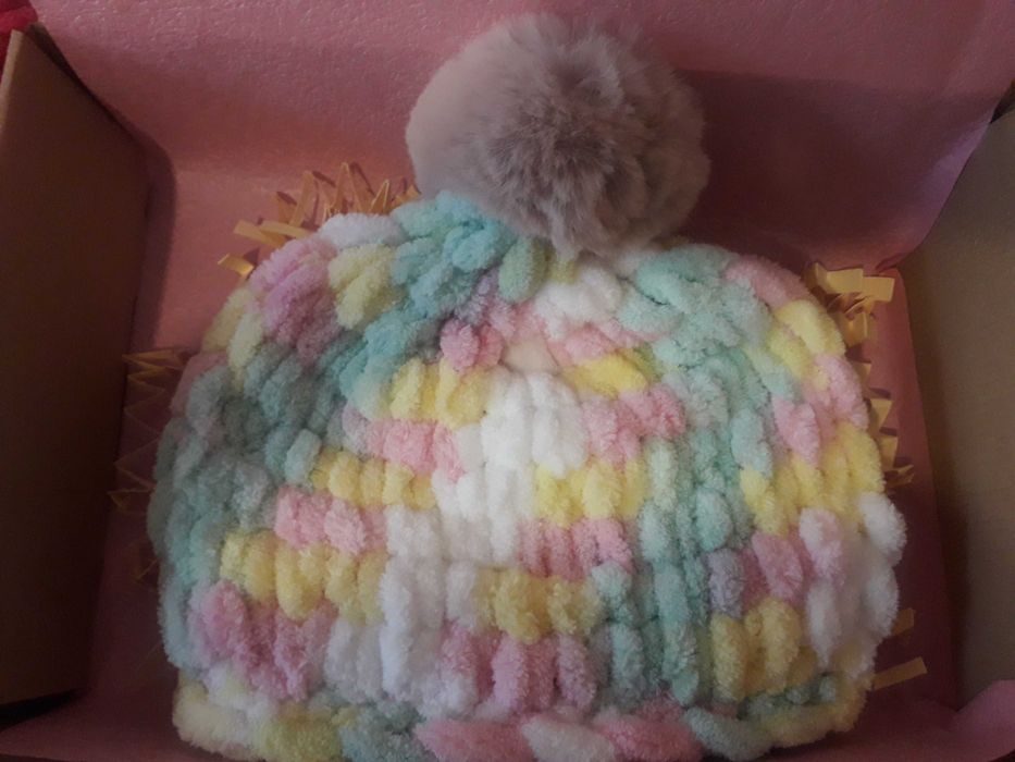 Шалчета,шапки,ленти за глава,скрънчита и бебешки одеялца