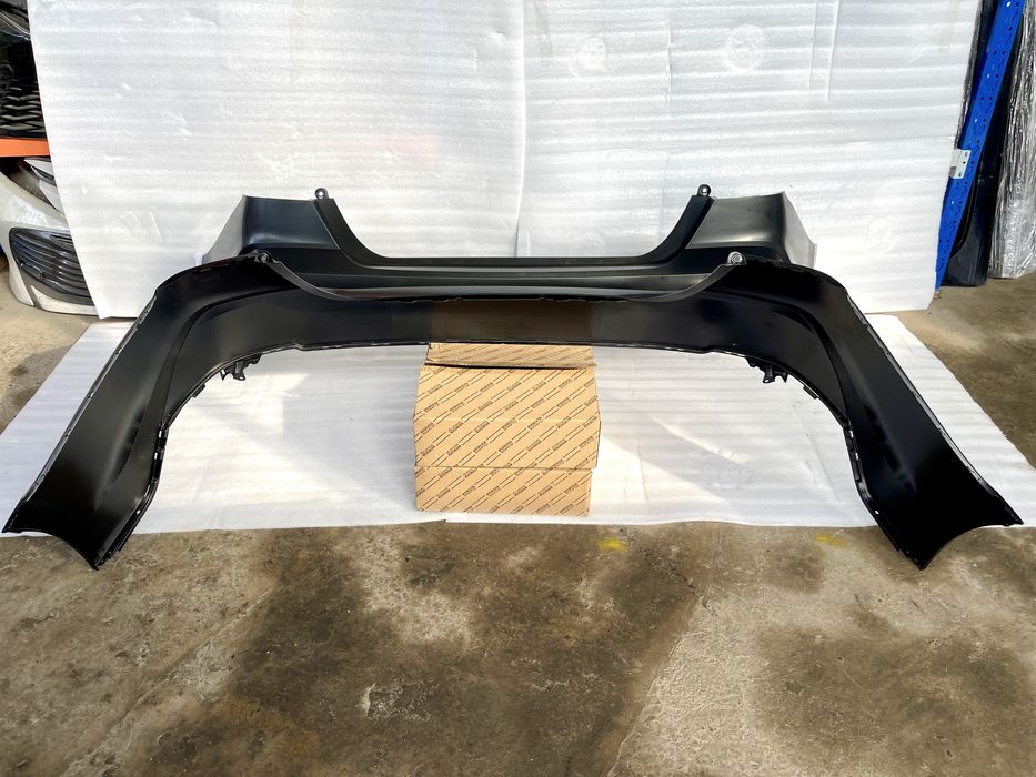 Задний бампер на Camry 80 Камри 80