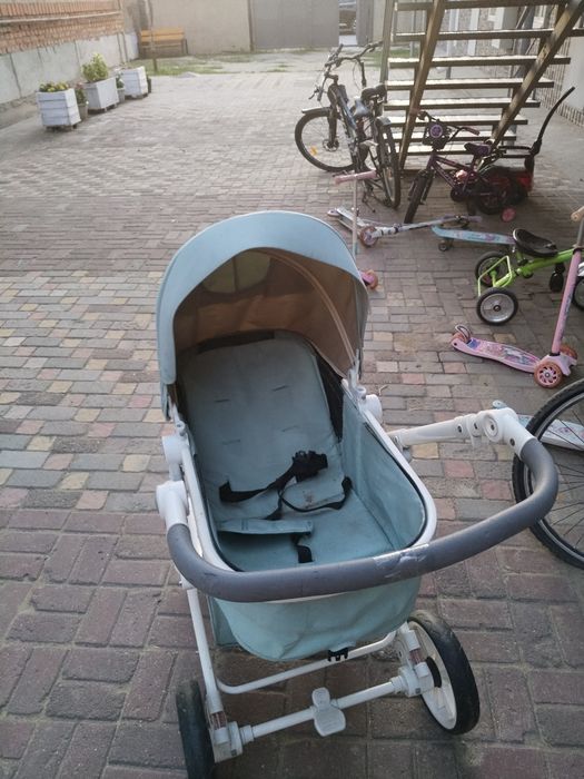 Продам детскую коляску
