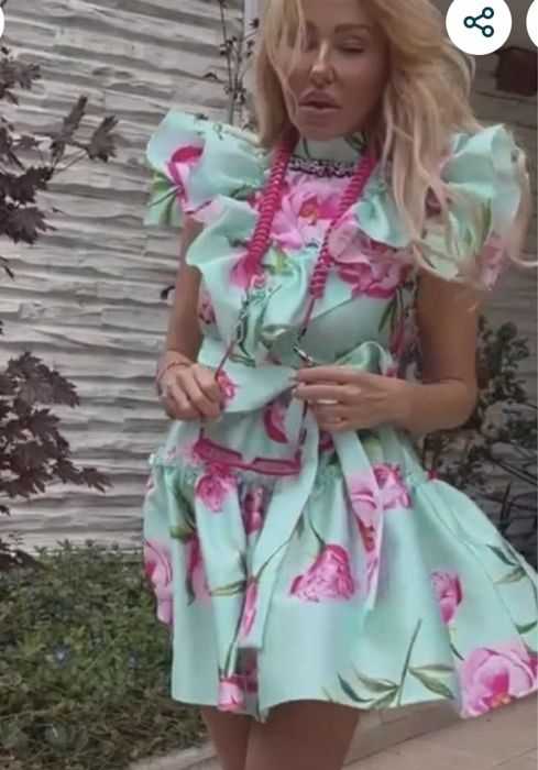 Рокля на Djofra.