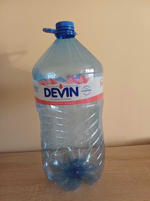 Туби  от минерална вода Девин 11л.