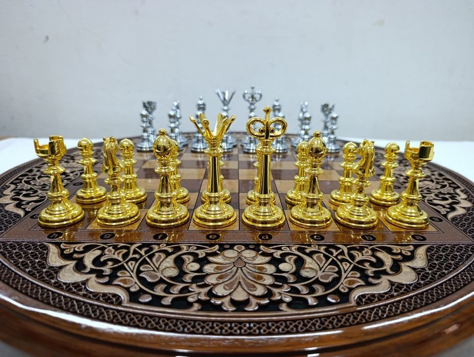 Dumaloq Shaxmat Шахматы 50 sm Yongʻoq daraxtidan yasalgan