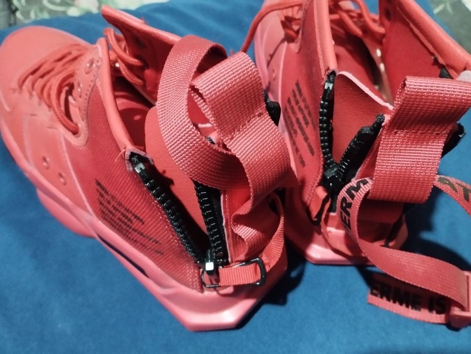 Adidași unisex Super 42