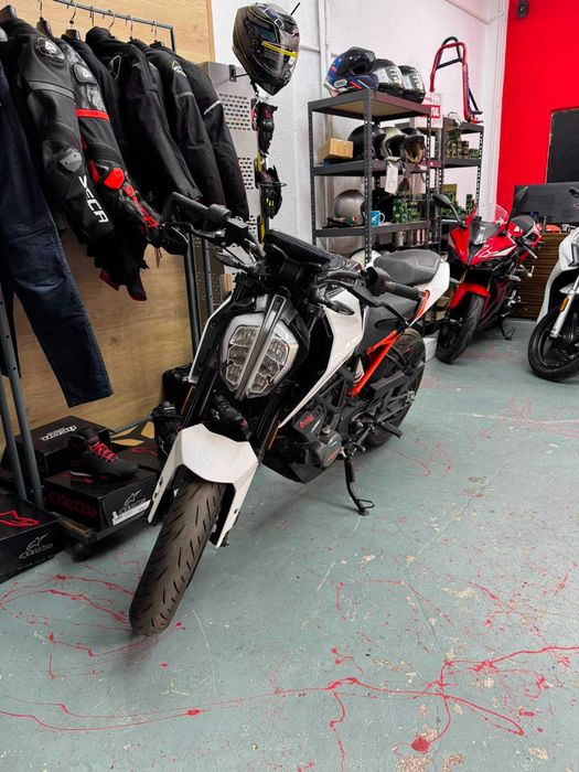 KTM Duke 125cc 2020 -Garantie-