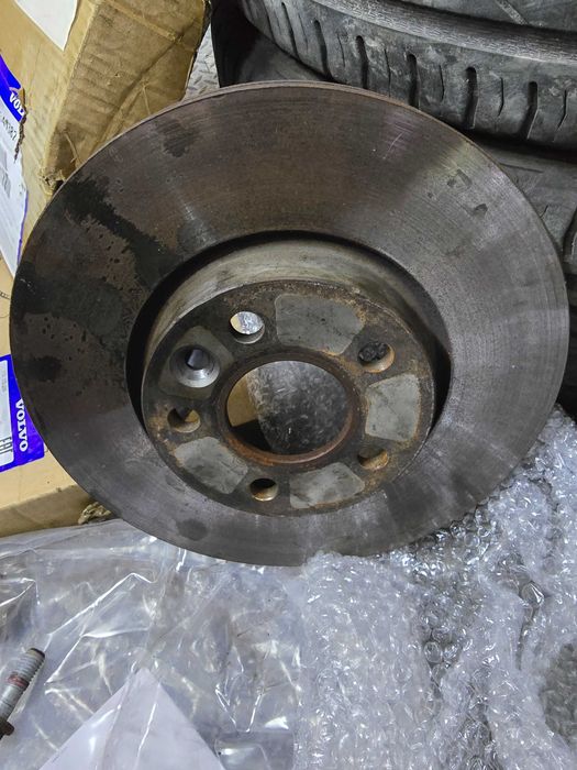 Предни носачи,дискове,задени носачи за Волво,Форд