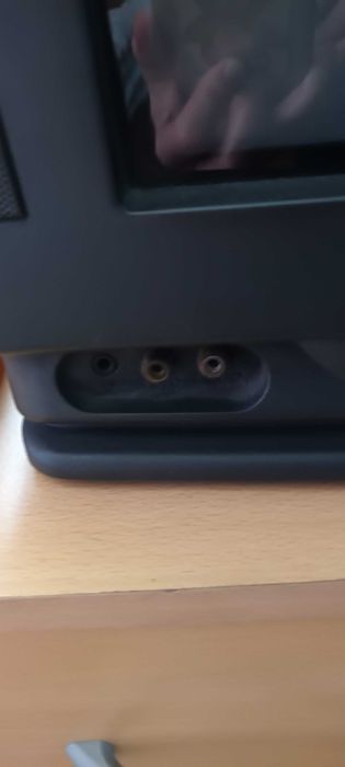 телевизор Самсунг - стар модел