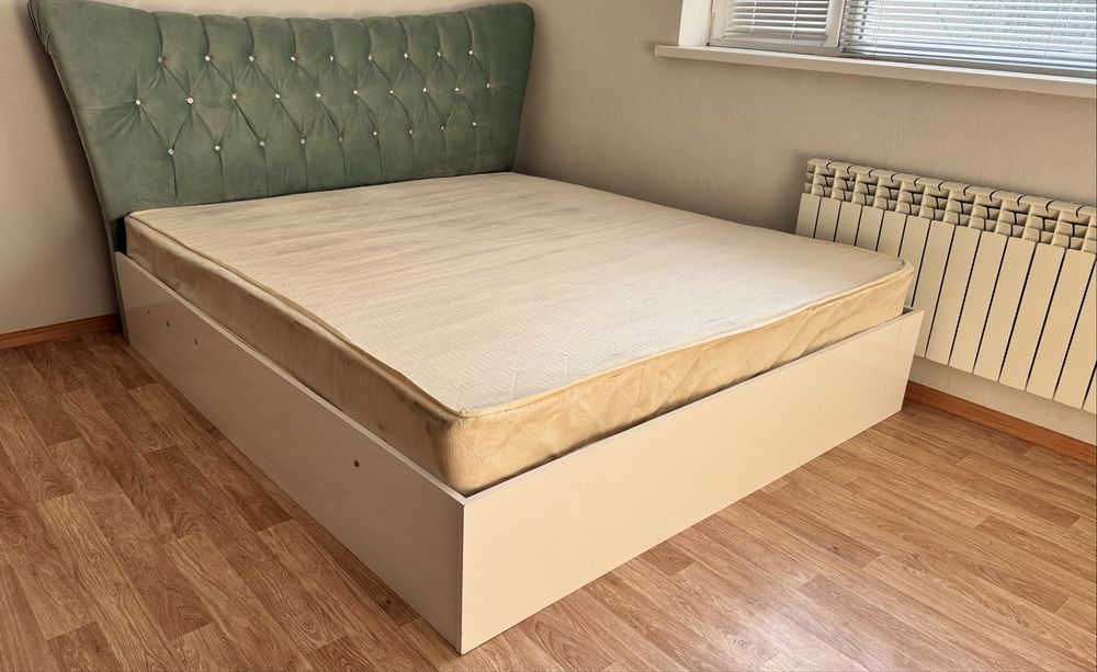 Продается кровать Турецкая!