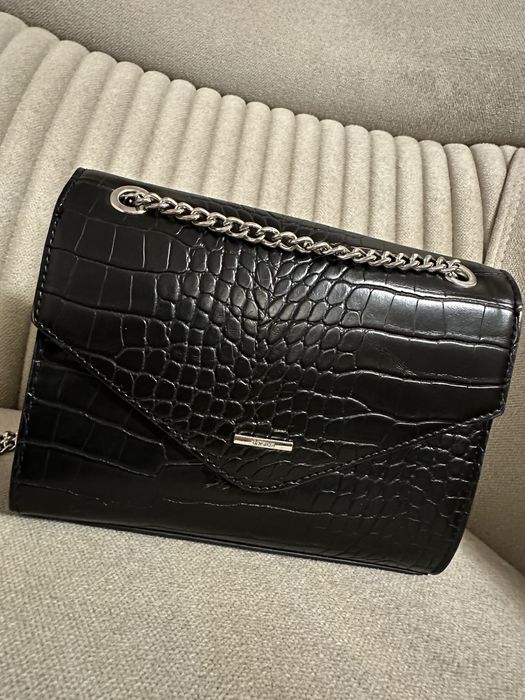 Чанта от Bershka