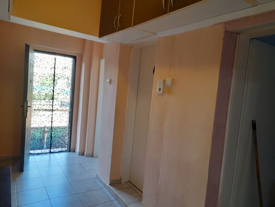 Къща в Червен бряг