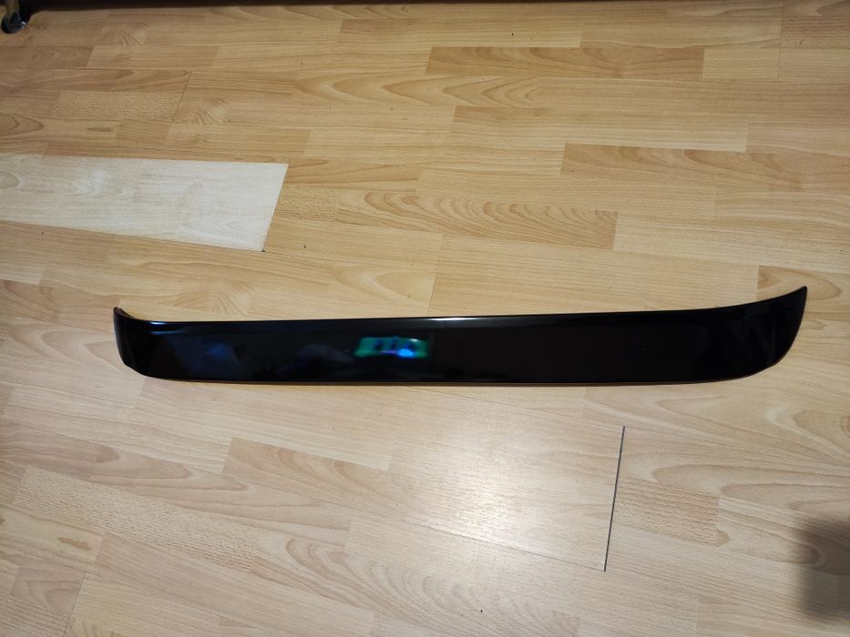 Eleron luneta lip codita Mercedes C Class W205 2007-2014 negru lucios