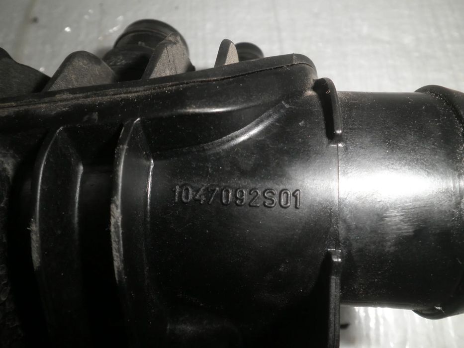 Galerie admisie cu senzor presiune Ford Ecosport, Focus 3, 1.0 Ecoboost 1047092S01 0261230309