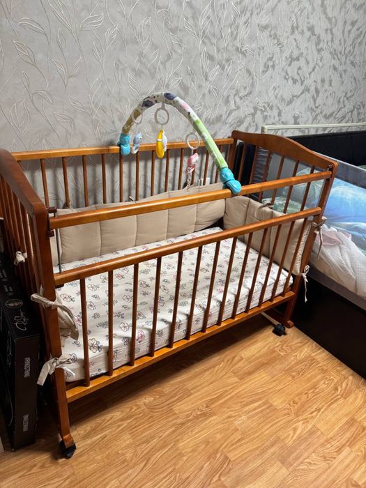 Детская кроватка