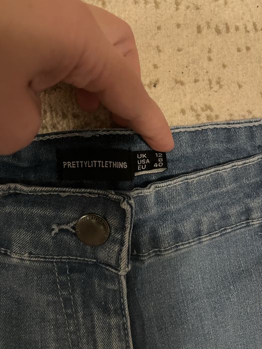 Blugi largi, marime 40