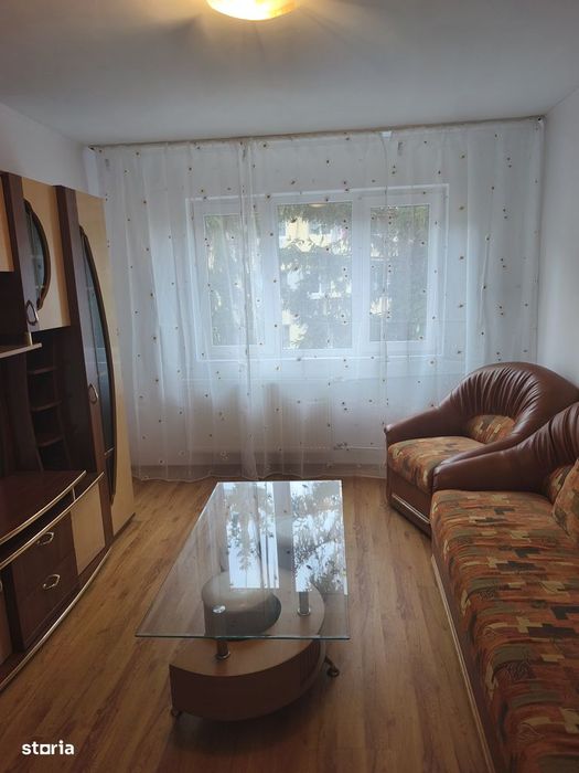 Apartament 3camere de închiriat