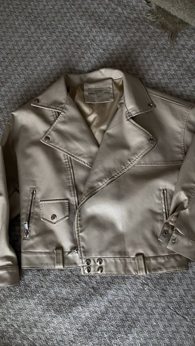 Продам куртку из эко кожи
