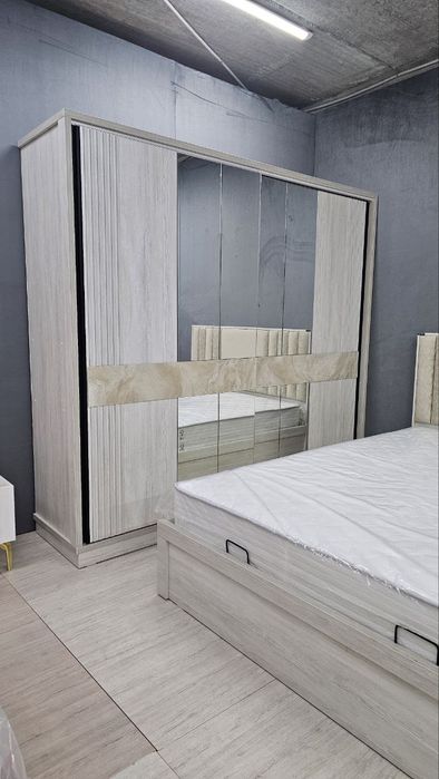 Har xil turdagi mebellarni terish xizmati mavjud