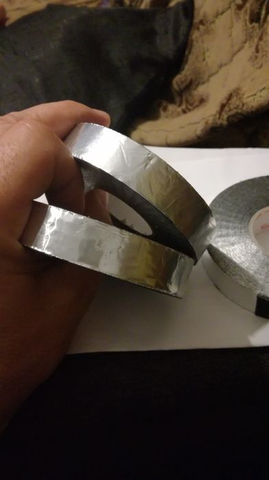 Bandă izolatore 30m cu protectie metalică argintie