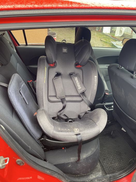 Scaun auto pana la 36 kg