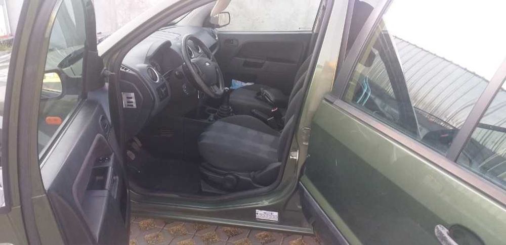 Ford Fusion 1.4i, 80k.s