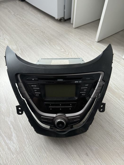 Хендай Элантра штатная магнитофон