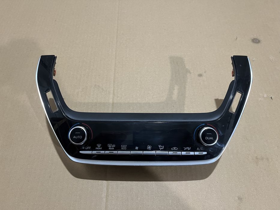 Panou comanda clima / Climatronic Toyota Corolla E210 E21