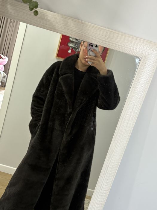 Продам 2 шубы по цене одной